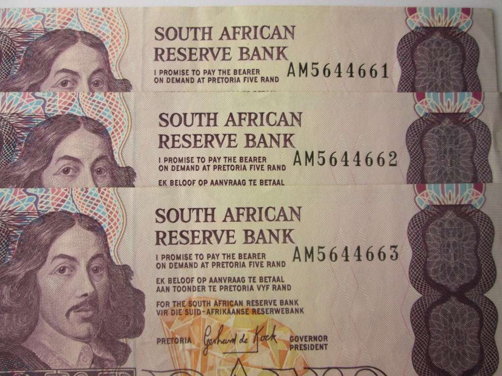 Five Rand Republic of South Africa Serial Nr AM5644661 - AM5644663