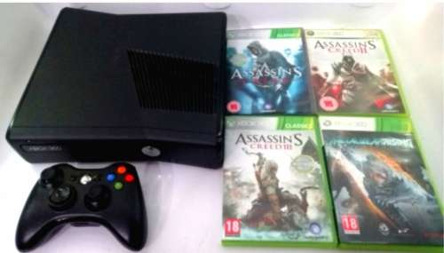 Xbox 360 ~500Gb Hard drive with 6 xGames and 2 x Wireless Control.!!