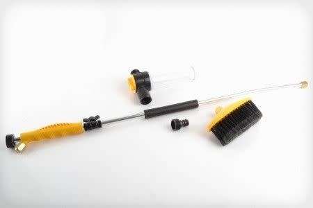 WATER ZOOM HIGH PRESSURE CLEANER WITH ACCESSORIES! EASILY CONNECTS TO ANY WATER HOSE!