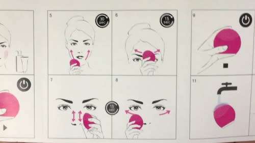 FOREO LUNA MINI 2 FACIAL CLEANSING BRUSH, GENTLE EXFOLIATION AND SONIC CLEANSING