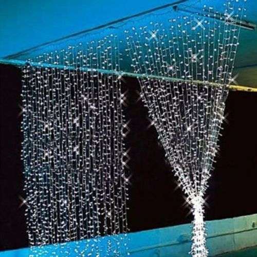 80 LED WHITE OUTDOOR CURTAIN LIGHT, 3M X 0.5M & CONNECTABLE