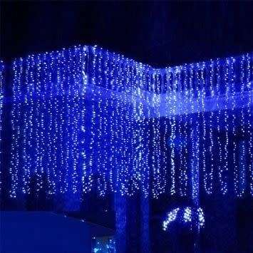 80 LED WHITE OUTDOOR CURTAIN LIGHT, 3M X 0.5M & CONNECTABLE