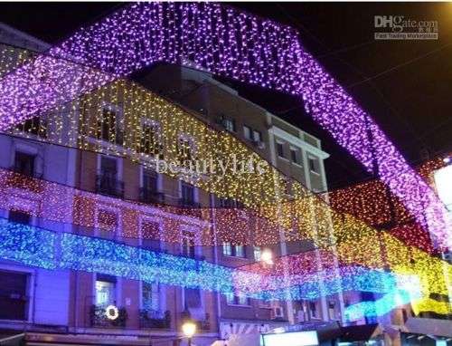 80 LED WHITE OUTDOOR CURTAIN LIGHT, 3M X 0.5M & CONNECTABLE