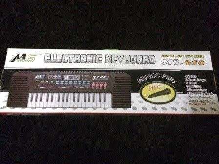 ELECTRONIC KEYBOARD 37 KEYS WITH MICROPHONE  52CM