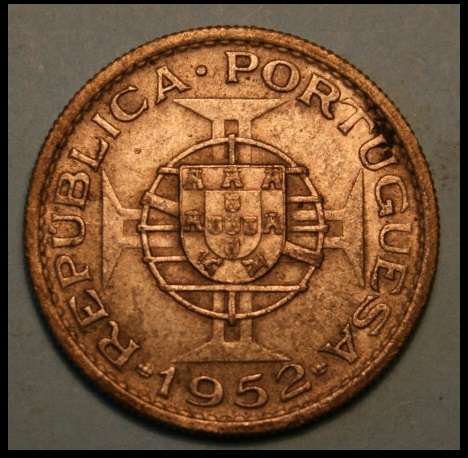 Crazy R1 Start!  1952 SILVER 10-Escudo of Mozambique