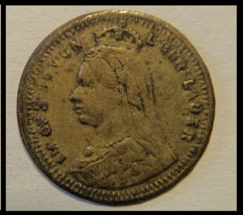 Crazy R1 Start! Small Play Sovereign (Queen Victoria) made in Nurnberg