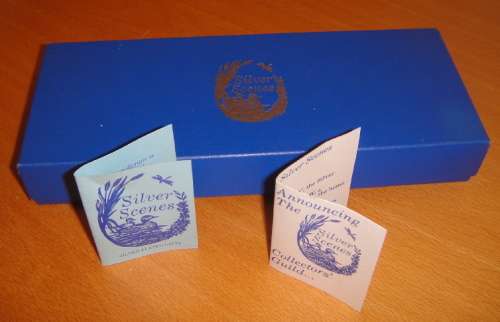 Crazy R1 Start! Beautiful Vintage Magnifying Glass with a Vine Motive