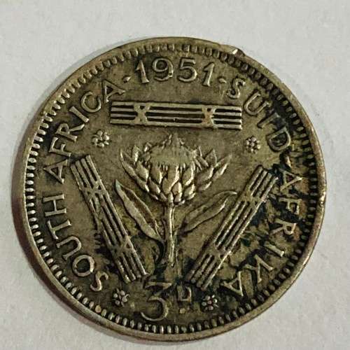 1951 SOUTH AFRICA THREEPENCE (50% SILVER)