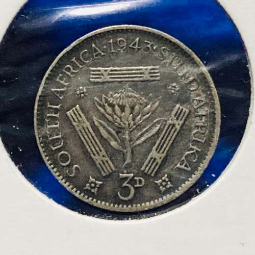 1945 THREEPENCE SOUTH AFRICA IN COIN FLIP DARK TONING