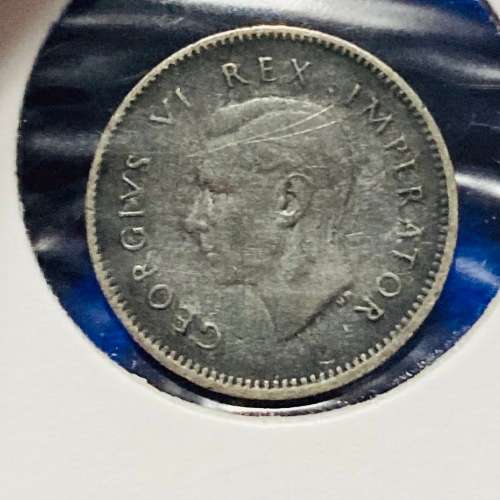 1945 THREEPENCE SOUTH AFRICA IN COIN FLIP DARK TONING