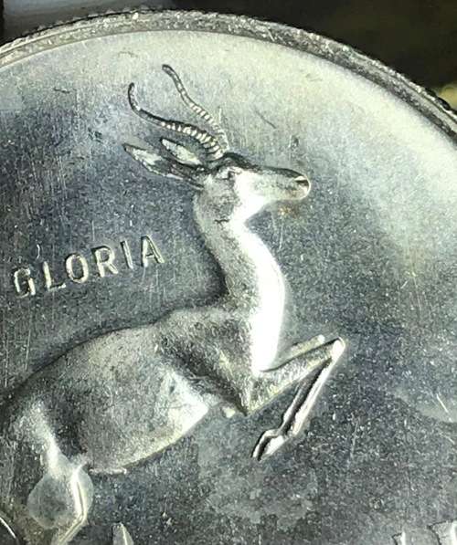 1967 ONE RAND (SILVER R1) SOUTH AFRICA (AFRIKAANS) UNC FULL DETAIL IN CAPTULE