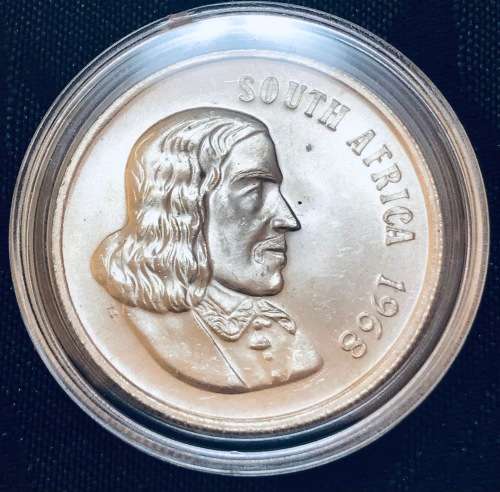 1968 ONE RAND (SILVER R1) SOUTH AFRICA (ENG) UNC FULL DETAIL IN CAPTULE