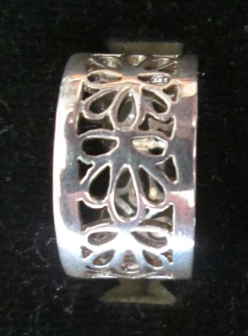 SOLID ....STERLING  SILVER... .....NEW CONDITION
