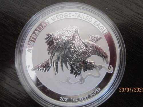( LOW START )   2021  1oz  AUSTRALIAN  WEDGED TAIL EAGLE...999.9% PURE SILVER