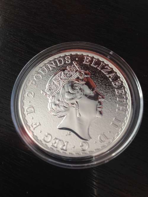 2020   1oz  THE BRITISH  BRITANNIA    999.9%  PURE SOLID SILVER COIN