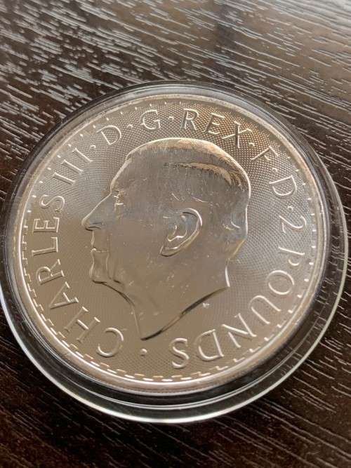 (  HISTORICAL  DATE )  NEW 2023   KING CHARLES 111  BRITANNIA   1oz  PURE SILVER    CAPSULED