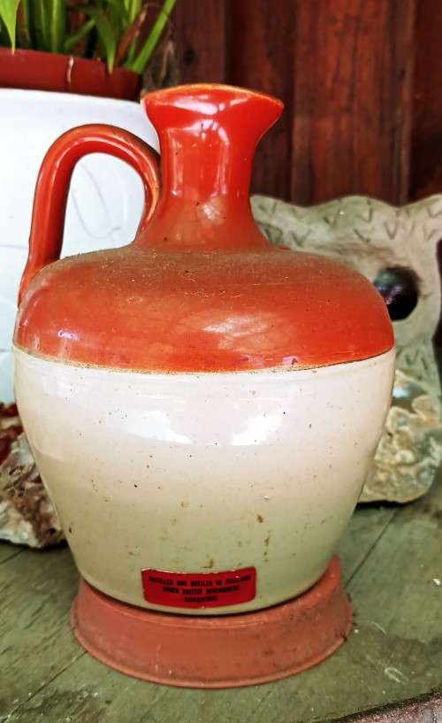 Munro`s King of Kings Rare Old De Luxe Scotch Whisky EMPTY Jar