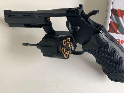 KWC 357  Revolver 4 inch. 4.5MM .Full Metal