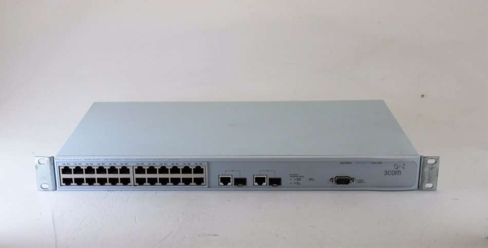 3Com SuperStack 3 Switch 3226 - 24 ports