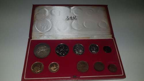 1975 Long Proof Set with Gold Coins