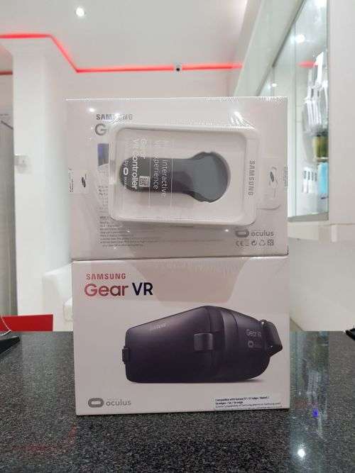 SAMSUNG GEAR VR2 HEADSET + BLUETOOTH CONTROLLER