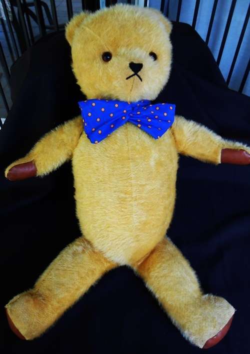 large Collectable vintage Ark mohair teddy bear 61 cm