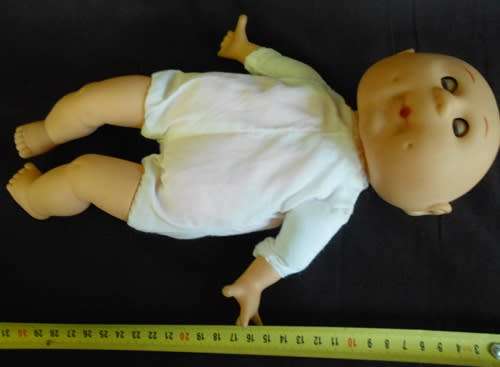 cabbage patch doll by uneeda collectable