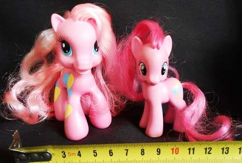 my little pony  two Pinkie Pie  ponies with balloon cutie marks