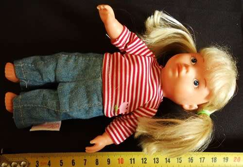 Simba doll Madeleine 20 cm marked STHK 103 original clothes Price reduced