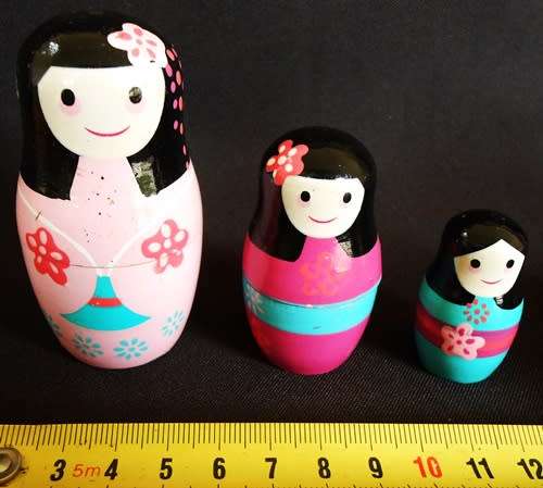 nesting dolls set of three dolls