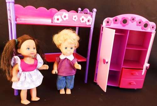 Two Evi Love dolls plus dollhouse furniture by Simba toys Relisted because of non payment