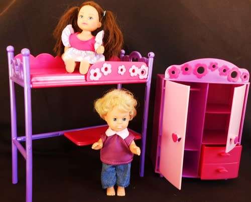 Two Evi Love dolls plus dollhouse furniture by Simba toys Relisted because of non payment