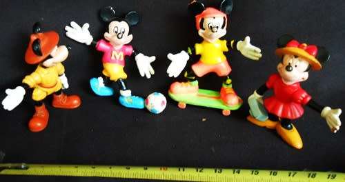 collectible disney figures mickey mouse and minnie mouse