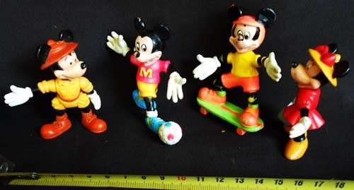 collectible disney figures mickey mouse and minnie mouse
