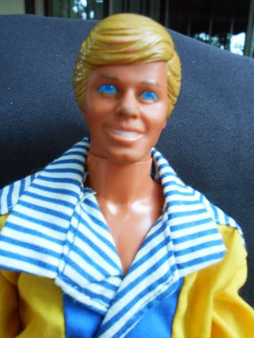 Collectable  Vintage Barbie 1987 Ken doll Island Fun with molded blond hair.