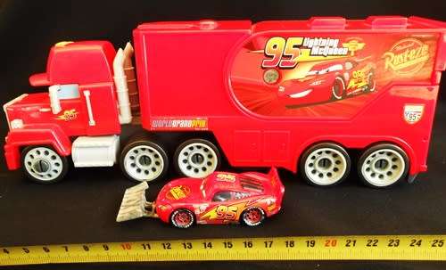 collectable Disney Pixar Cars 3 Mack Hauler with Rusteze Lightning McQueen
