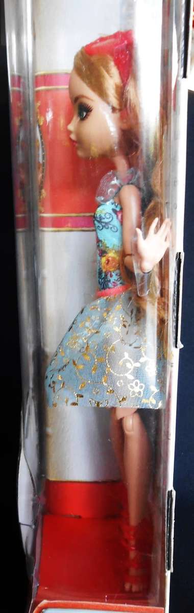 Collectable Ever After High Doll Ashlynn Ella N I B