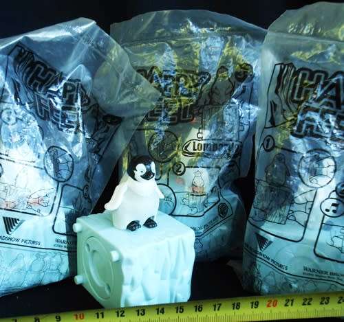 Penguin toys from Happy Feet made for McDonalds toys N I P