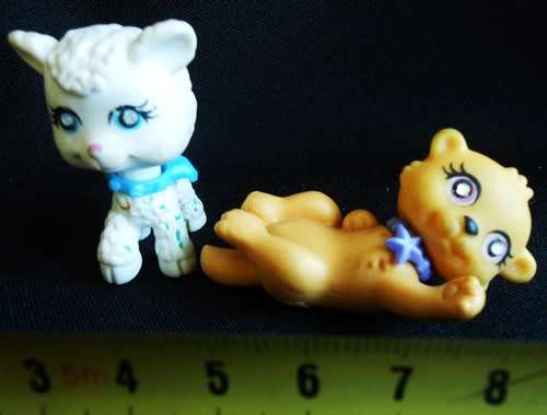 collectable Polly Pocket Sparkly Pets Cat and lamb by Mattel