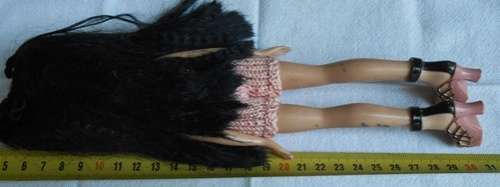 collectible MGA 2001 Bratz Doll Jade with black hair in pigtails
