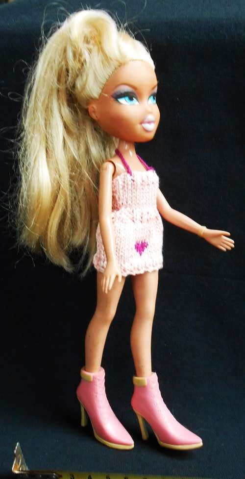 Vtg Bratz Girlz doll 2001 MGA Blonde Chloe Approx 10" tall