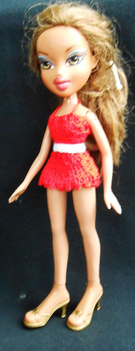 Bratz Girlz doll Yasmin with light brown hair brown eyes tanned look, red dress
