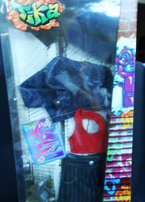 Collectable set of clothes for Flavas doll could fit Barbie  Moxi Girlz or Liv doll.set 2 N I P