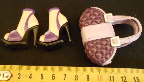 collectable shoes and handbag for Barbie My Scene Doll or Bratz dollz