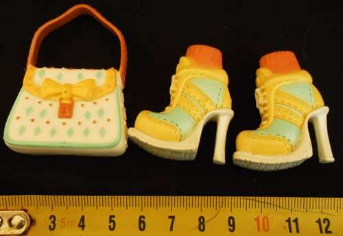 collectable shoes and handbag for Barbie My Scene Doll or Bratz dollz