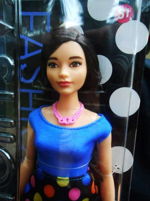 collectable Barbie Doll Barbie Fashionistas Nr 51 Curvy Barbie N I B