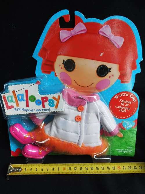collectable Lalaloopsy doll s Winter Coat to fit all Lalaloopsy dolls N I P
