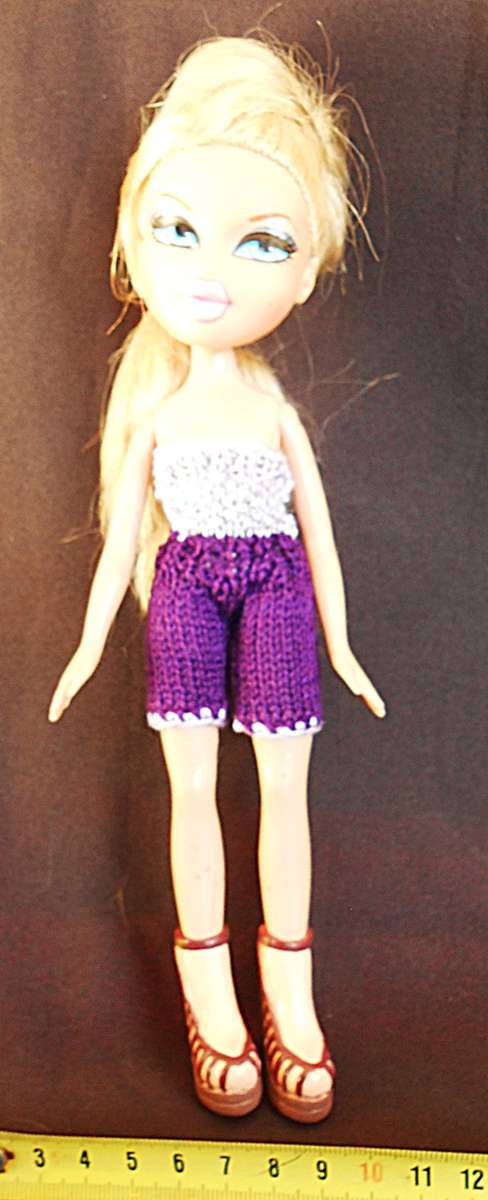 Colletable Bratz Doll Chloe in knitted outfit