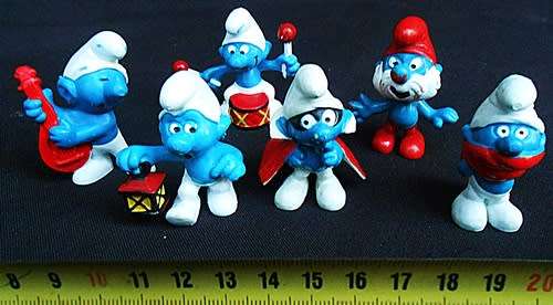 vintage collectable Peyo Smurf  6 Figures made for Schleich