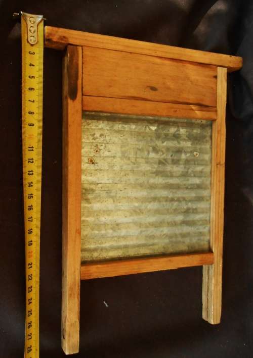 Collectable vintage old fashioned wasboard for a child wood and zink